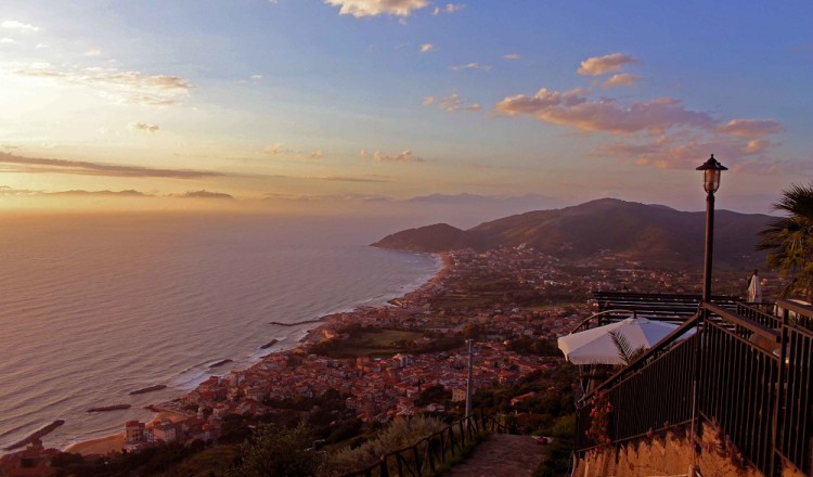 Tramonto dal Belvedere Castellabate